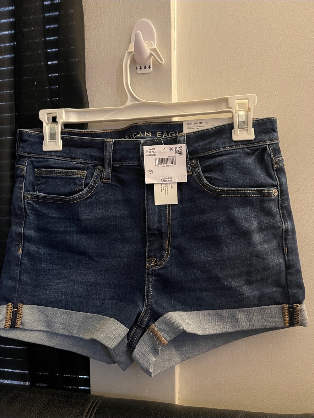 American Eagle Dark Blue Next Level Stretch Rolled Cuff Denim Shorts Sz 6/28 NWT